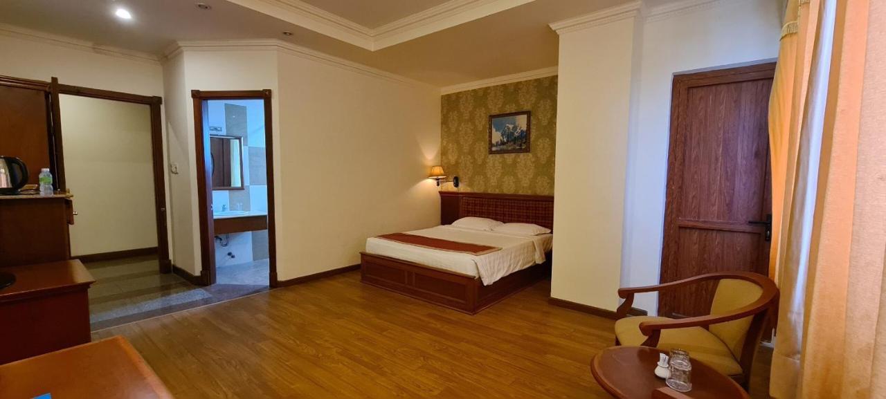Hoang Yen Hotel Thuan An Zewnętrze zdjęcie