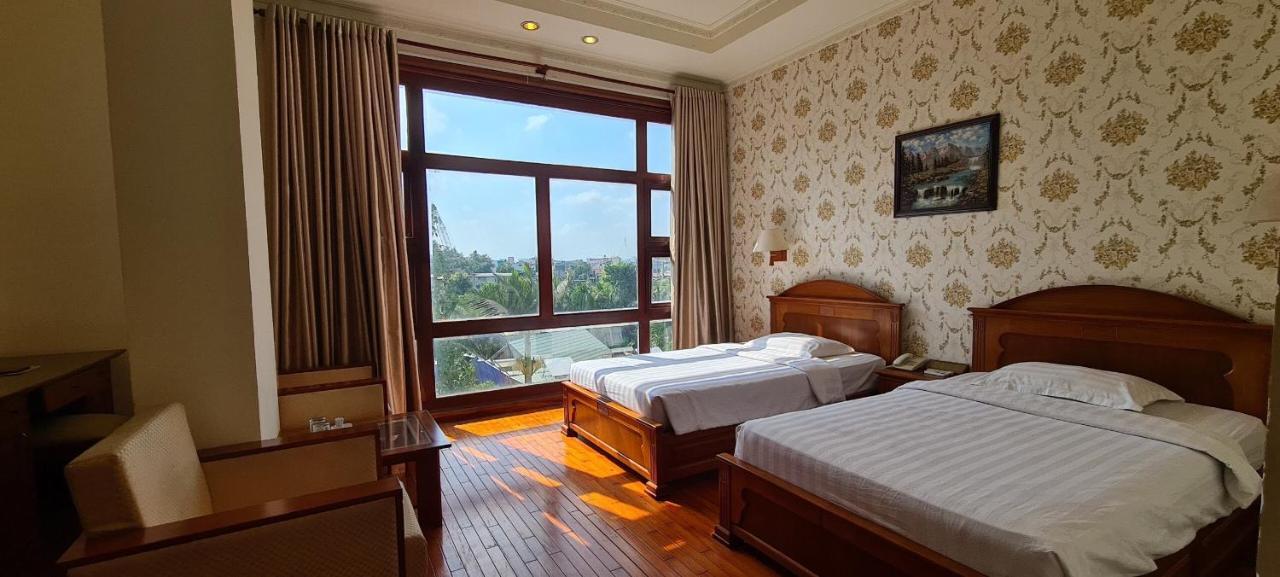 Hoang Yen Hotel Thuan An Zewnętrze zdjęcie
