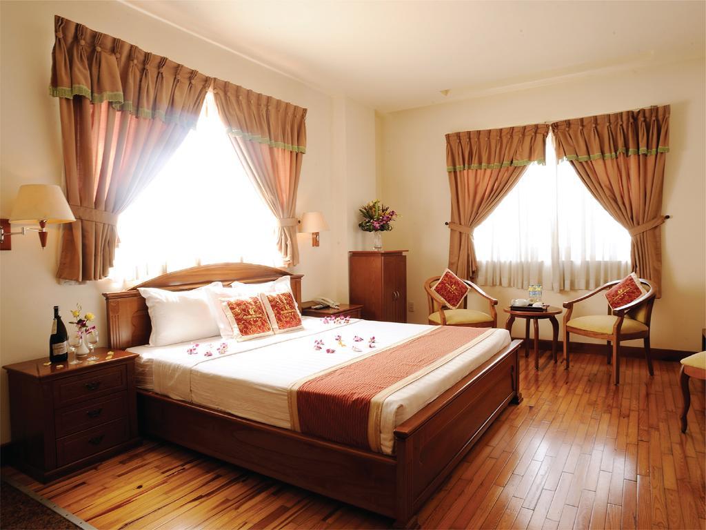 Hoang Yen Hotel Thuan An Zewnętrze zdjęcie
